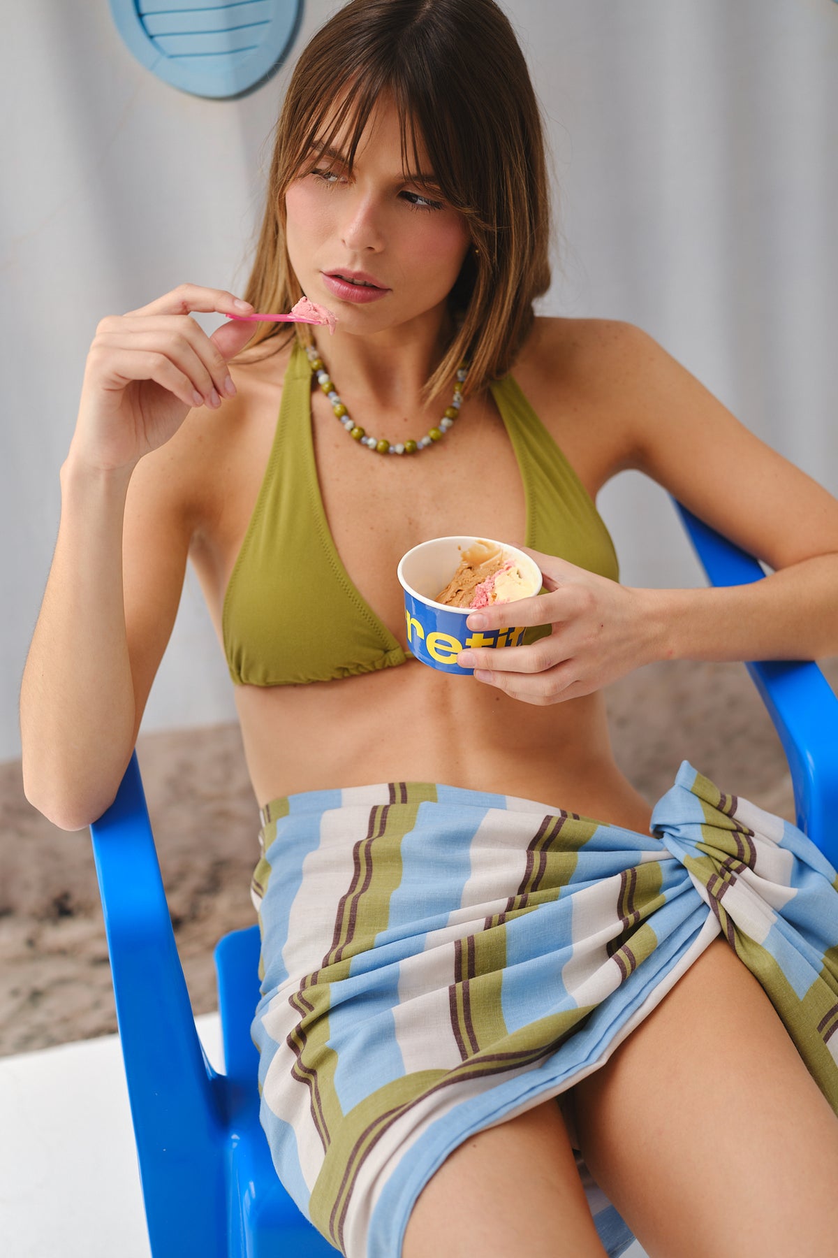 PAREO GOLA